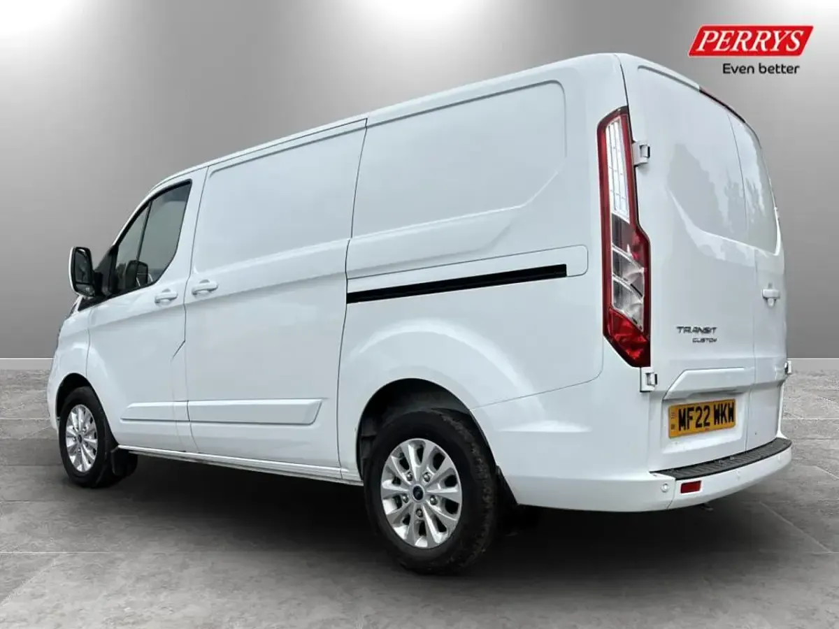Used Ford Transit Custom Limited 128 HP (94 kW) 2022 White Van