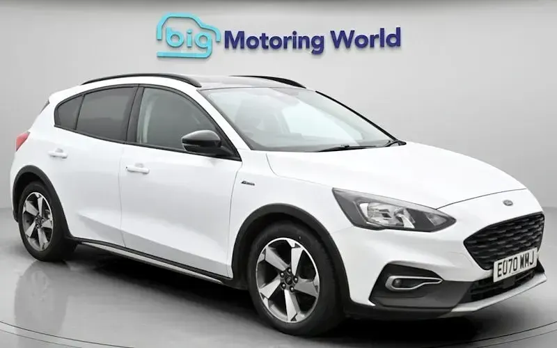 Begagnad Ford Focus Active 125 HK (91 kW) 2020 Vit Halvkombi