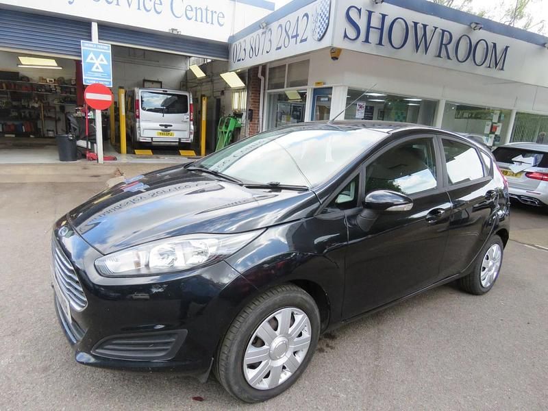 Black Used 2018 Ford Fiesta Style Hatchback | £3,689 (Super price) - Image 1/4