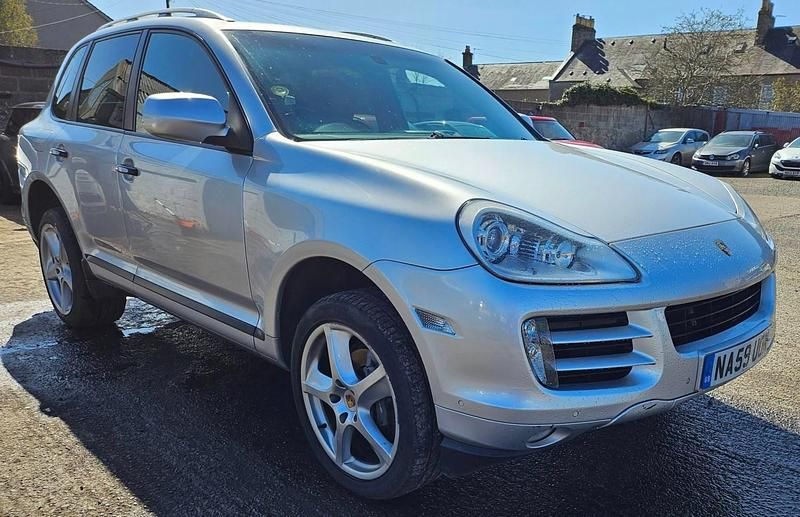Silver Used 2009 Porsche Cayenne SUV | £8,000 (Expensive) - Image 1/4