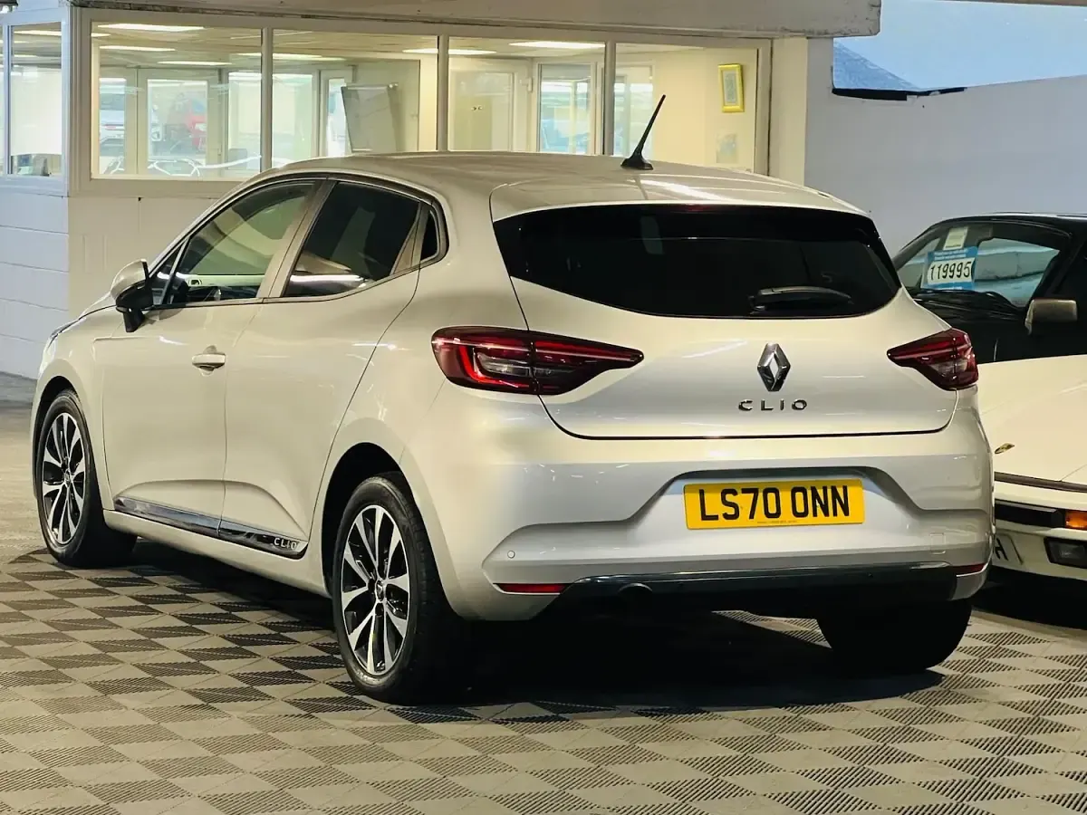 Used Renault Clio Iconic 2020 Silver Hatchback