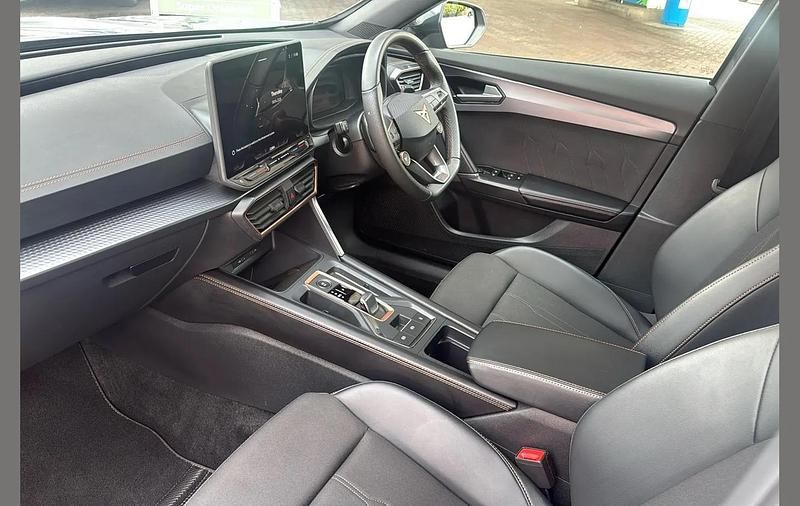 Usado Cupra Formentor 147 CV (108 kW) 2025 Gris SUV