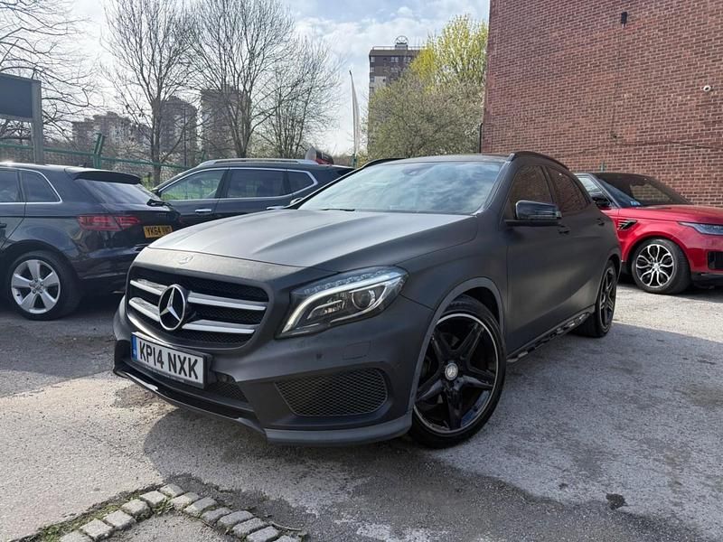 Used Mercedes GLA220 AMG line 170 HP (125 kW) 2014 Red SUV