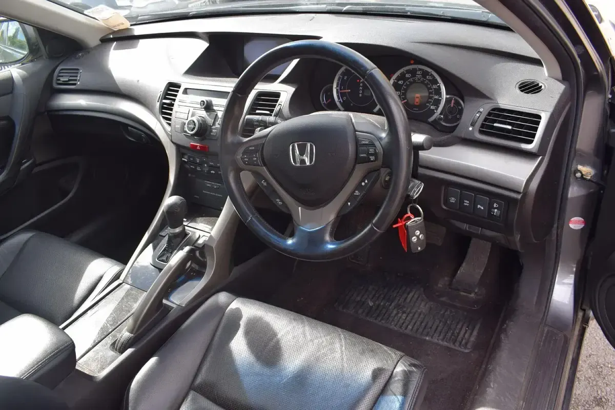 Used Honda Accord EX 150 HP (110 kW) 2009 Silver Sedan