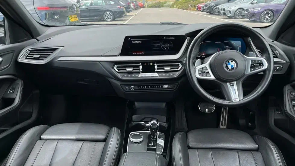 Używany BMW M135 Comfort Edition 306 KM (225 kW) 2021 Czarny Hatchback
