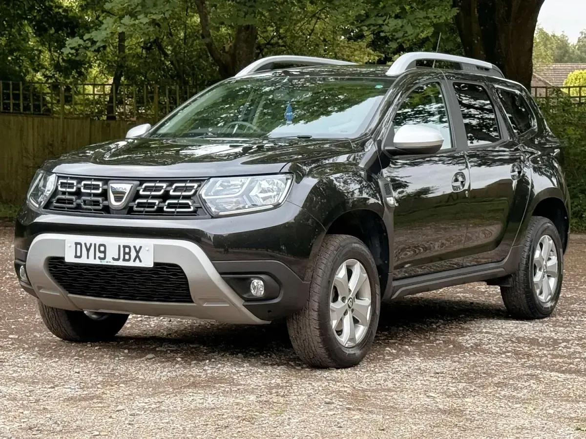 Used Dacia Duster Comfort 115 HP (84 kW) 2019 Black SUV