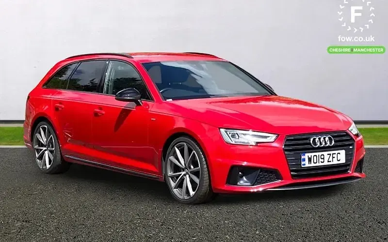 Usado Audi A4 Black Edition 190 HP (139 kW) 2019 Carrinha