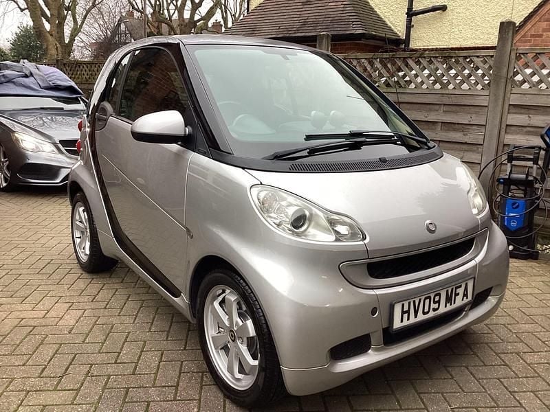 Black Used 2009 Smart ForTwo Coupé Passion Coupe | £3,250 (Fair price) - Image 1/4