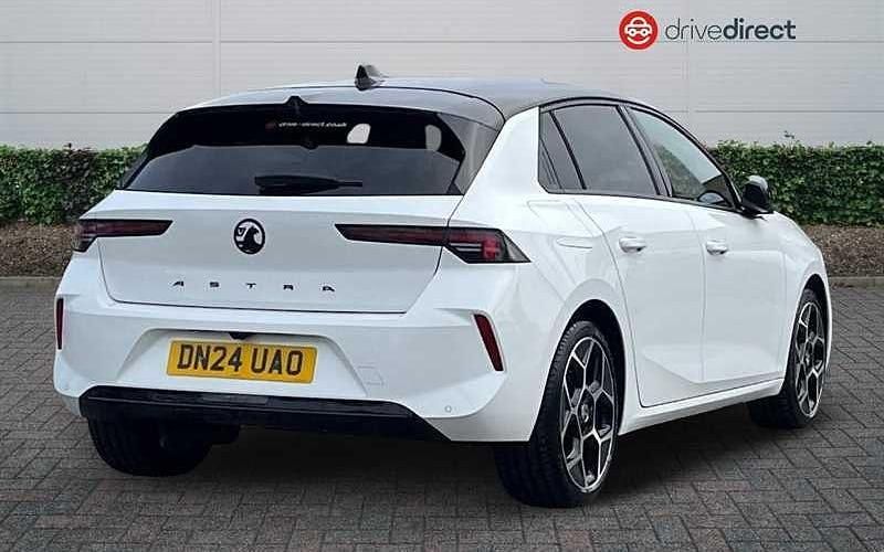 Used Vauxhall Astra Ultimate 131 HP (96 kW) 2025 Hatchback