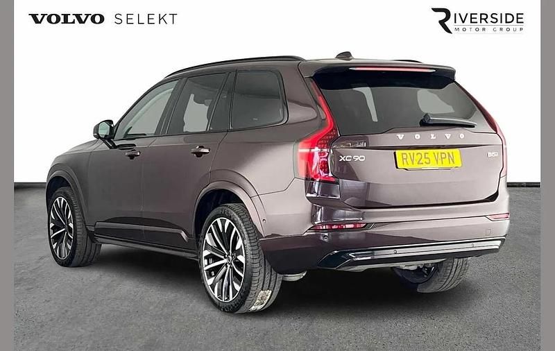 Used Volvo XC90 Ultra 455 HP (334 kW) 2025 Mulberry red SUV