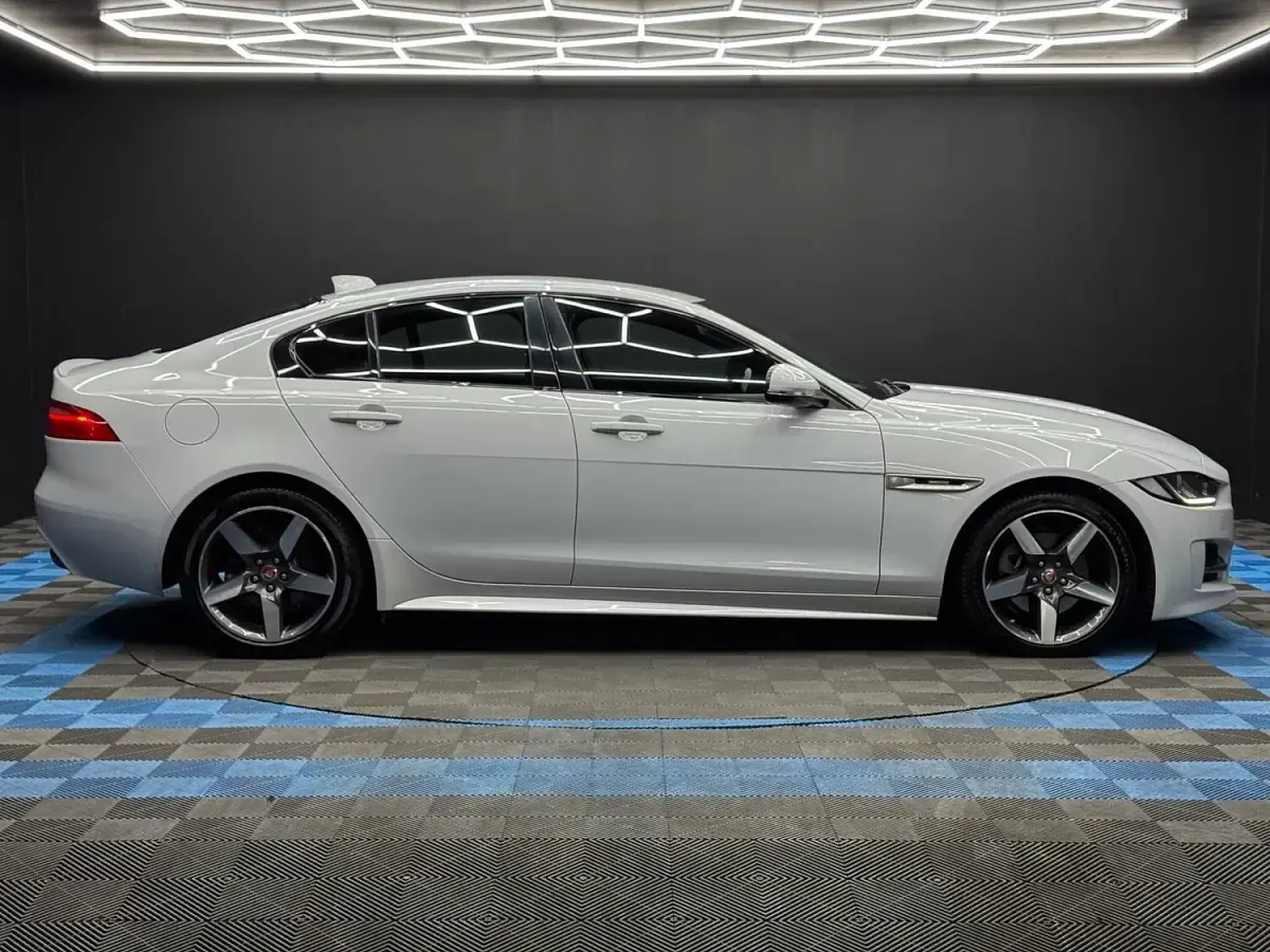 Used Jaguar XE R-Sport 2017 White Sedan