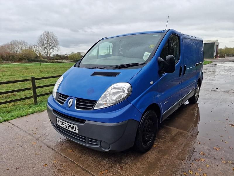 Used Renault Trafic 115 HP (84 kW) 2013 Blue MPV