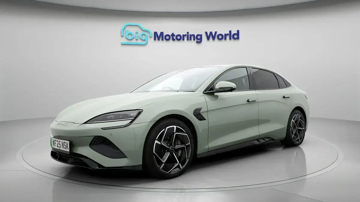 Used BYD Seal 389 kW (530 HP) 2025 Green Sedan