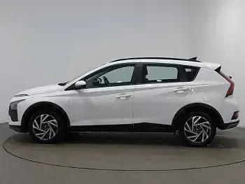 Używany Hyundai Bayon Advanced 100 KM (73 kW) 2025 Biały SUV