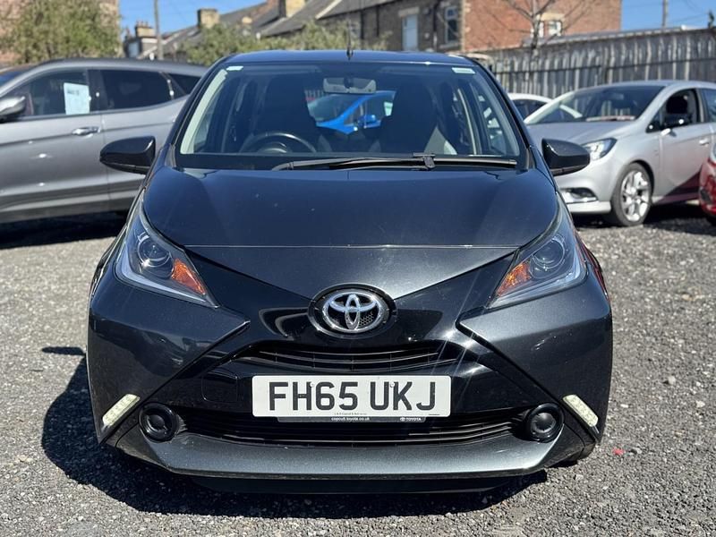 Used Toyota Aygo X-play 69 HP (50 kW) 2015 Grey Hatchback