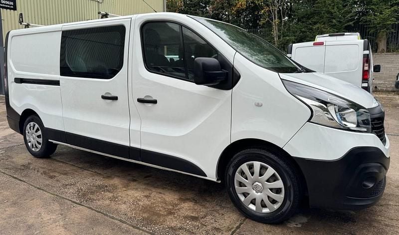 White Used 2019 Renault Trafic Business Van | £6,495 (Super price) - Image 1/4
