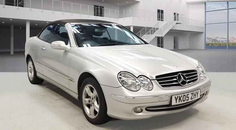 Used Mercedes CLK320 Avantgarde 2005 Silver Cabriolet