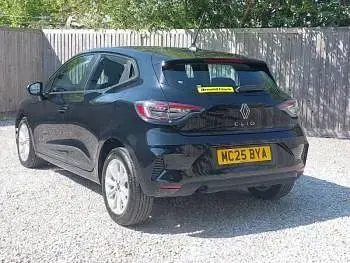 Used Renault Clio Evolution 90 HP (66 kW) 2025 Black Hatchback