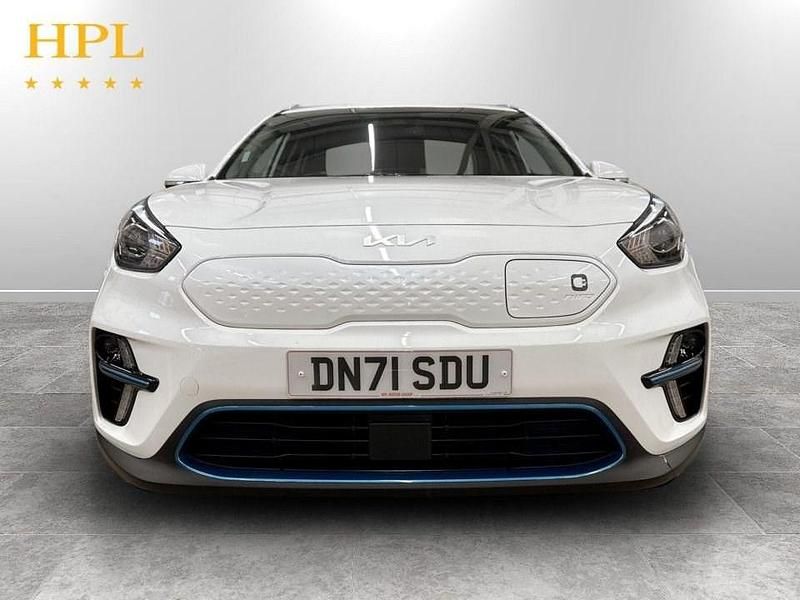 Used Kia Niro 147 kW (201 HP) 2022 White SUV