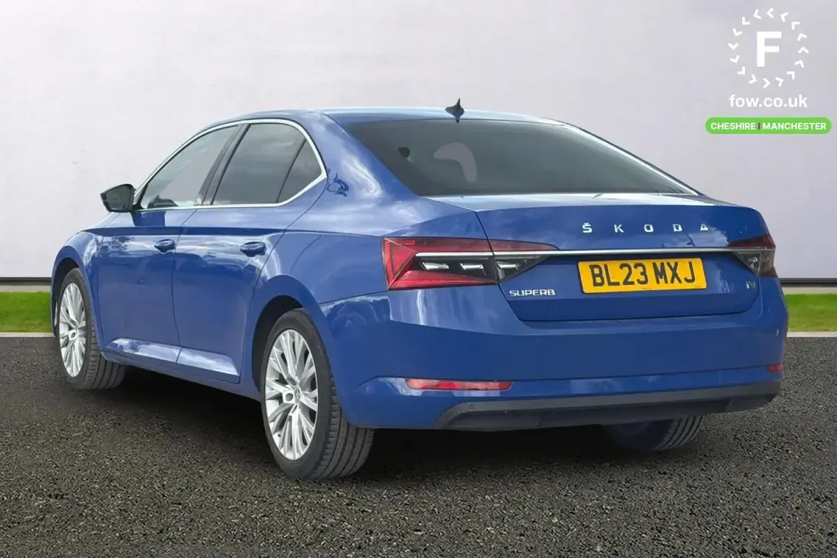 Used Skoda Superb SE L 2023 Blue Hatchback