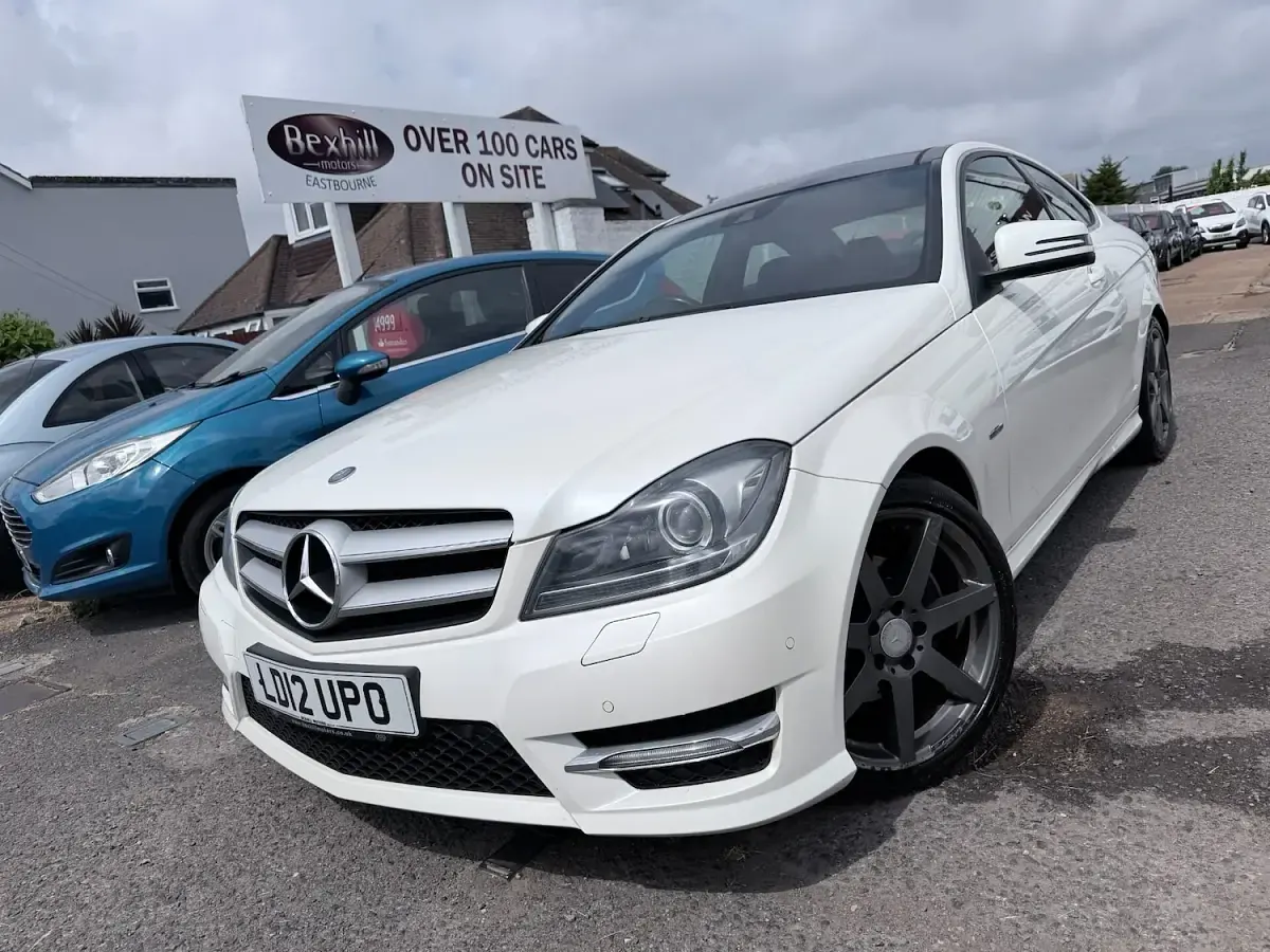 Used Mercedes C250 AMG 204 HP (150 kW) 2012 White Coupe