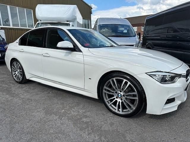 White Used 2017 BMW 330e M Sport Sedan | £12,995 (Fair price) - Image 1/1