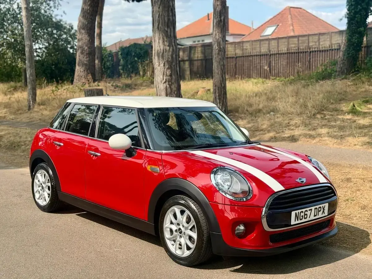 Used Mini Cooper Hatch 2017 Red Hatchback