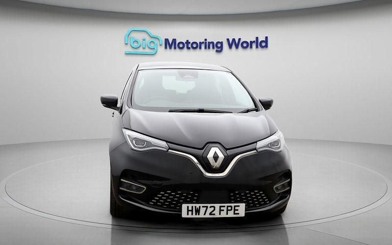 Used Renault Zoe Techno 100 kW (136 HP) 2024 Hatchback