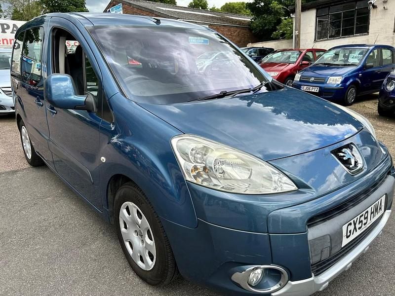 Blue Used 2009 Peugeot Partner Tepee S MPV | £3,300 - Image 1/4