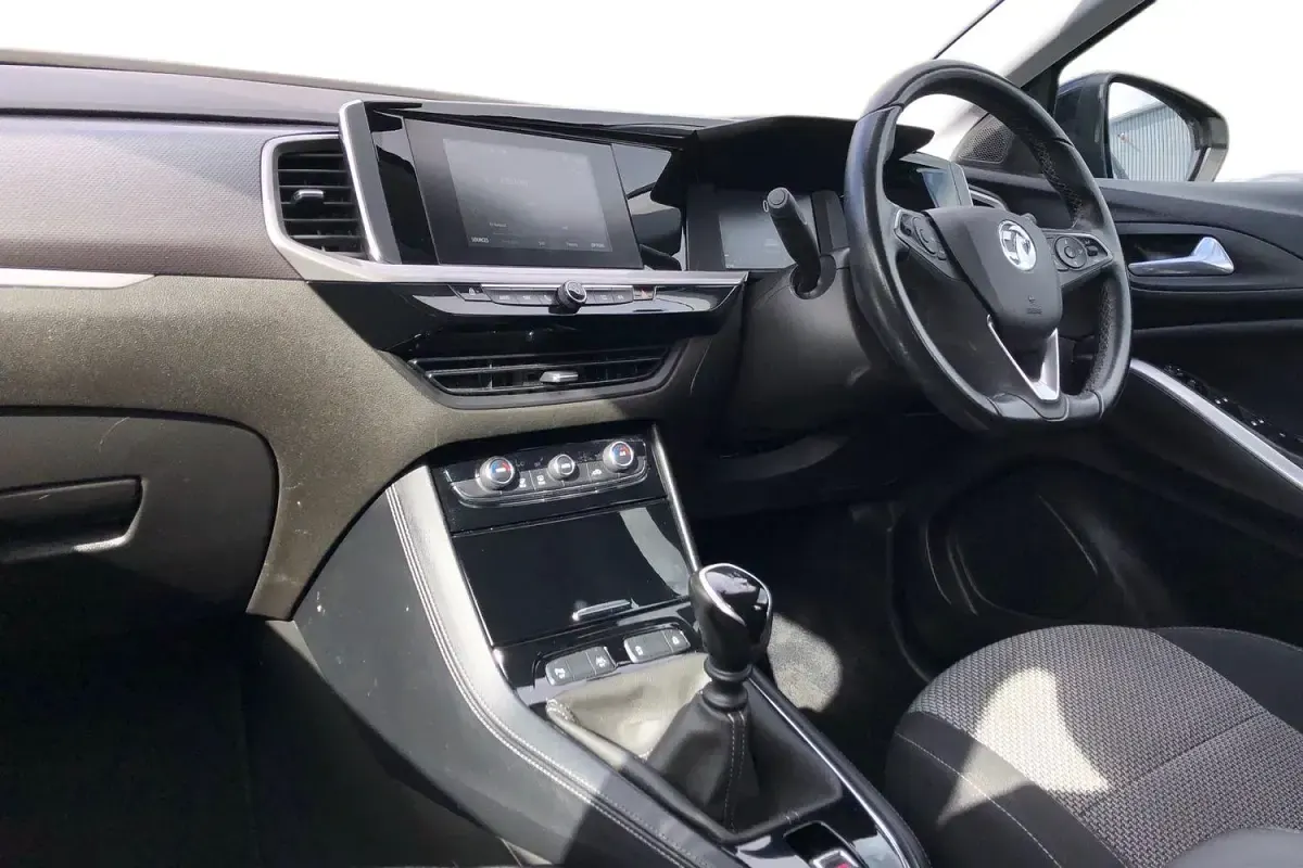 Usado Vauxhall Grandland X Design Edition 2022 Cinzento SUV