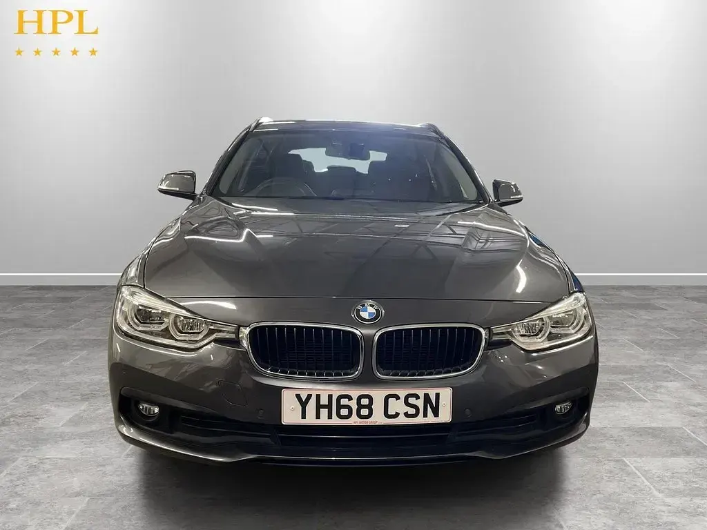 Used BMW 318 Comfort Edition 150 HP (110 kW) 2019 Grey Estate