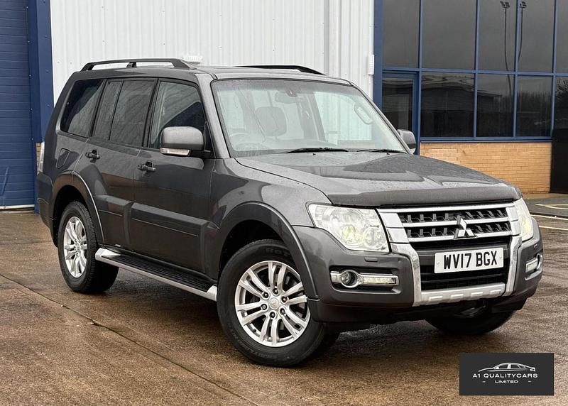Used Mitsubishi Shogun 187 HP (137 kW) 2017 Grey SUV
