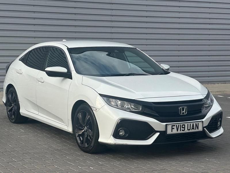 White Used 2019 Honda Civic SR Hatchback | £6,995 (Super price) - Image 1/4