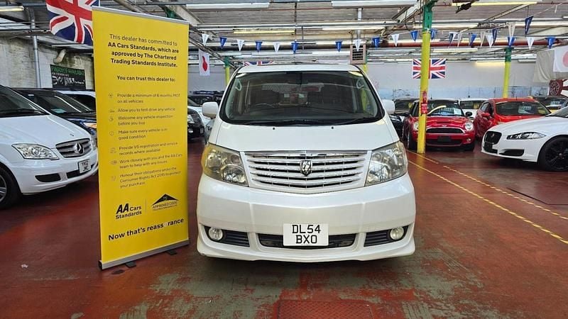 Usado Toyota Alphard 2020 Branco Monovolume