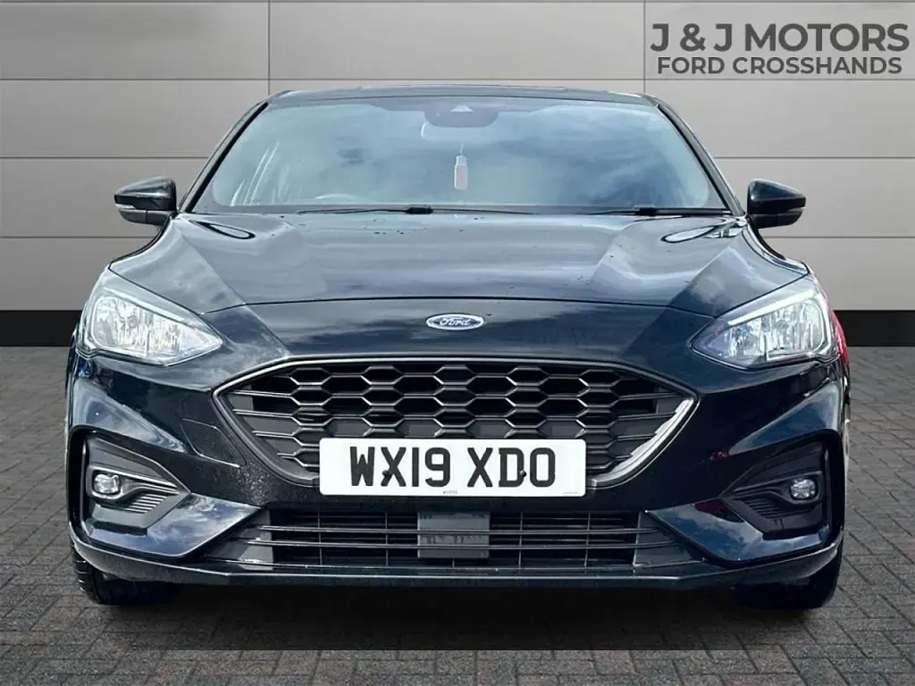 Used Ford Focus ST-Line 125 HP (91 kW) 2019 Black Hatchback
