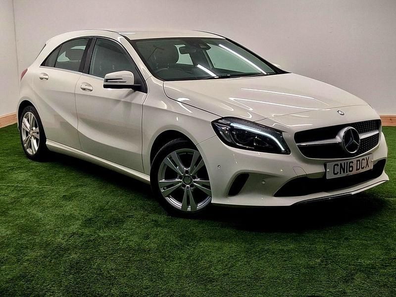 White Used 2016 Mercedes A180 Premium Hatchback | £10,990 (Good price) - Image 1/4
