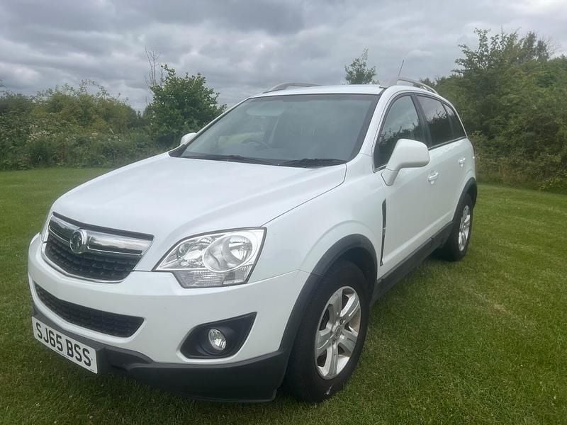 Used Vauxhall Antara 2016 White SUV