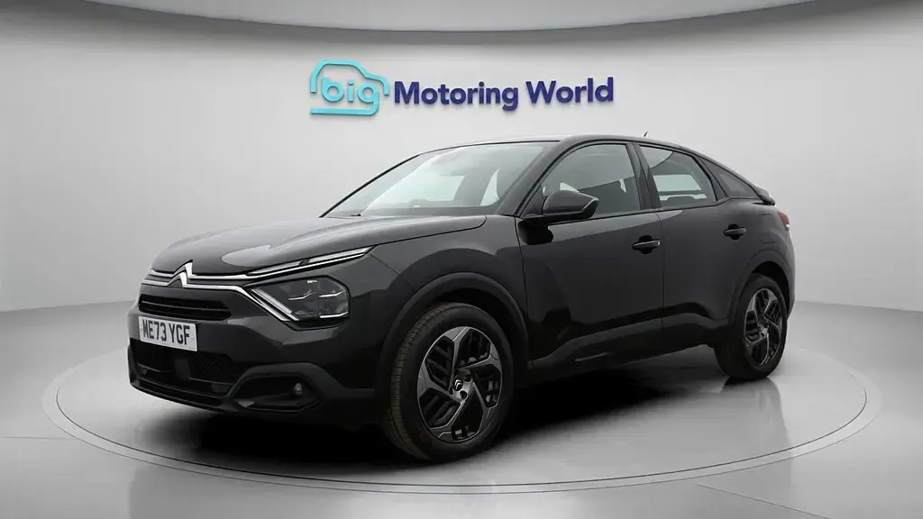 Usado Citroën C4 PureTech 100 HP (73 kW) 2024 Preto SUV