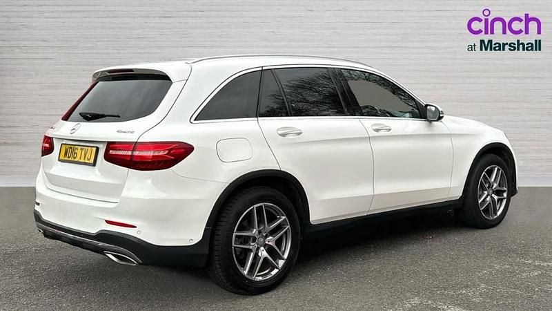 Second-hand Mercedes GLC220 AMG Line Premium 170 CP (125 kW) 2016 Alb