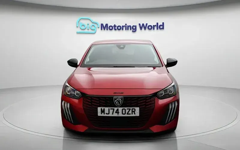 Used Peugeot 208 Allure 101 HP (74 kW) 2025 Hatchback