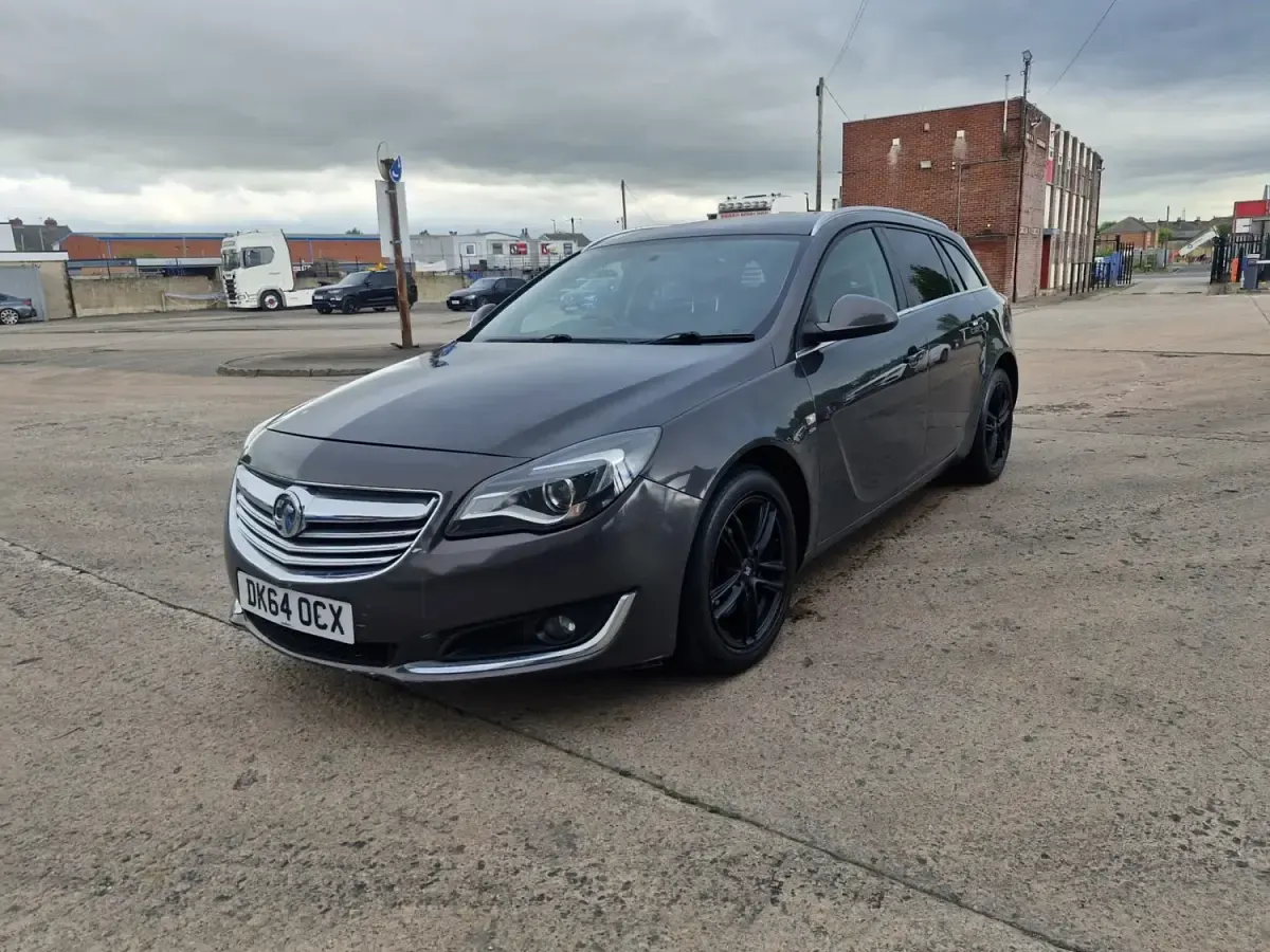 Używany Vauxhall Insignia SRi 163 KM (119 kW) 2014 Szary Kombi