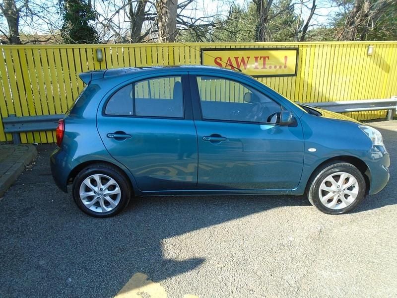 Used Nissan Micra Acenta 80 HP (58 kW) 2014 Blue Hatchback