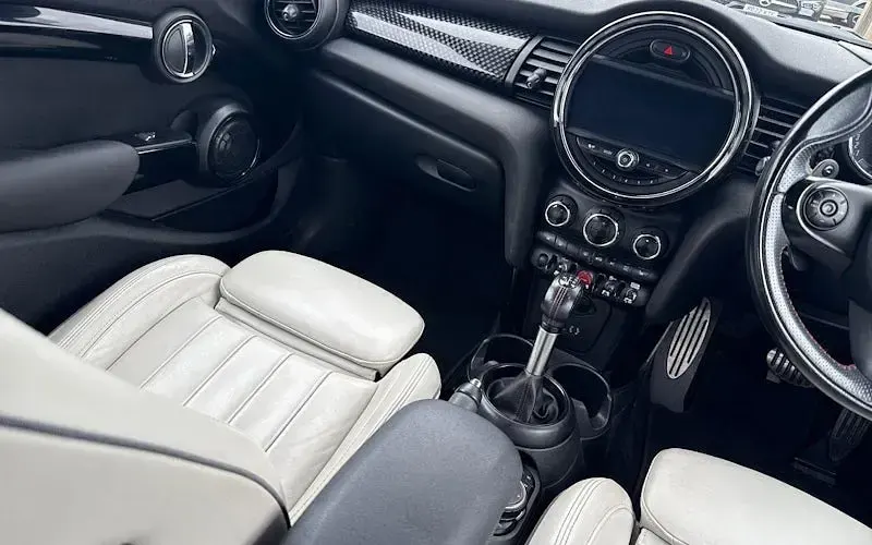 Used Mini Cooper S Hatch 192 HP (141 kW) 2018 Grey Hatchback