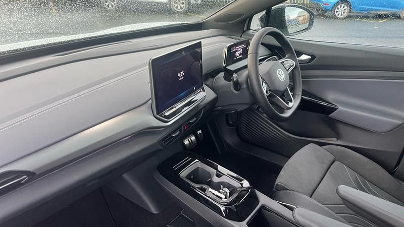 New VW ID.4 Black Edition 210 kW (286 HP) 2025 Glacier white metallic black SUV