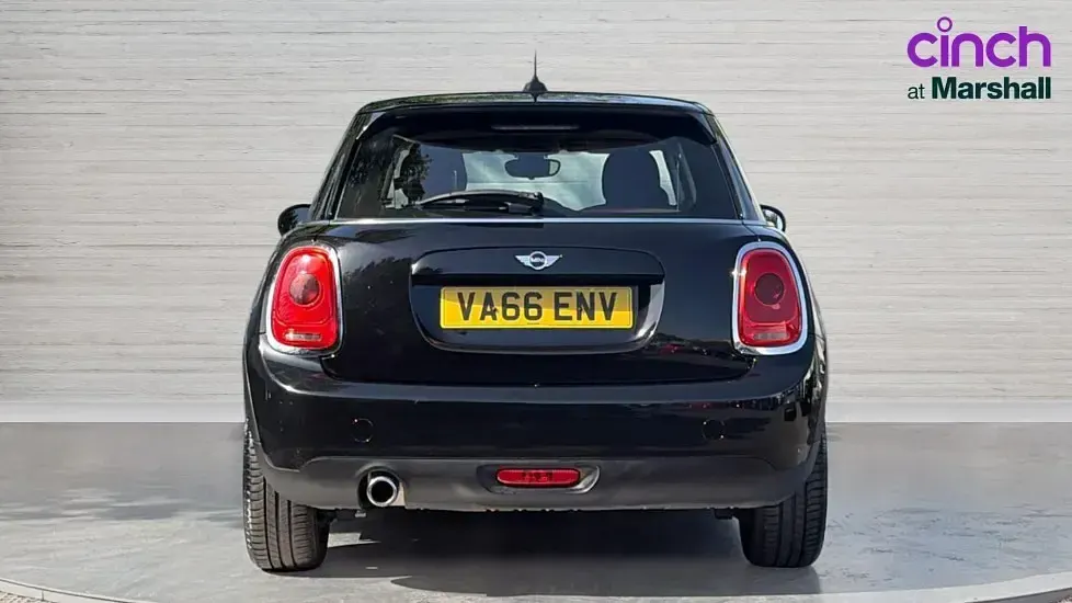 Used Mini Cooper D Pepper 116 HP (85 kW) 2016 Black Hatchback