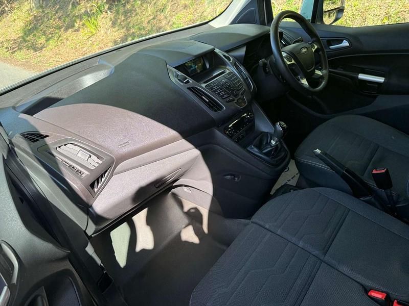 Used Ford Transit Connect Limited 115 HP (84 kW) 2015 Silver MPV