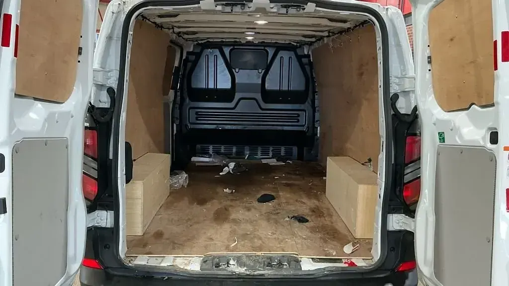 Used Ford Transit Custom 136 HP (100 kW) 2023 White Van