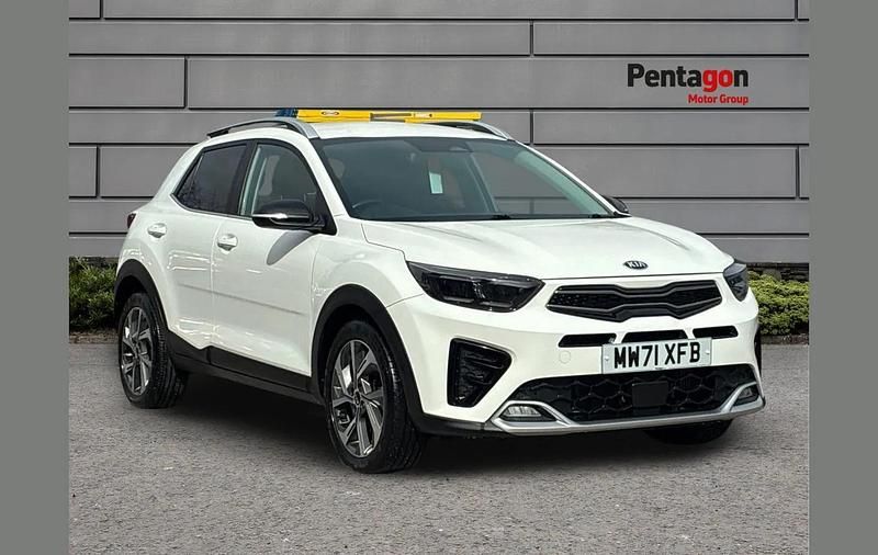 Used Kia Stonic GT-Line 117 HP (86 kW) 2021 White SUV