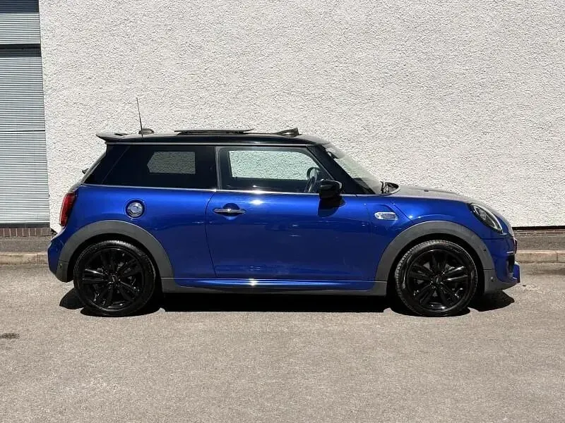 Used Mini Cooper S Sport 192 HP (141 kW) 2020 Blue Hatchback