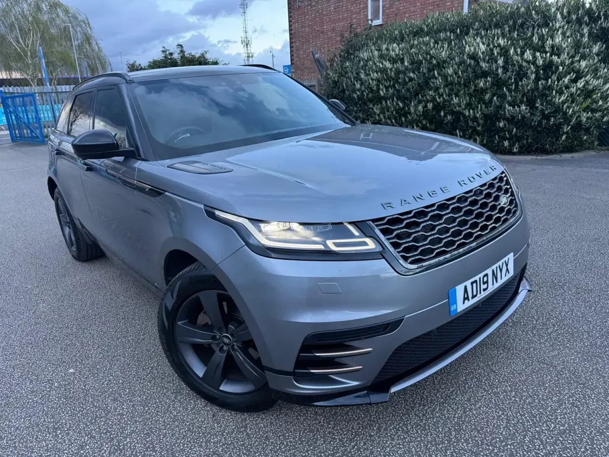 Used Land Rover Range Rover Velar R-Dynamic 236 HP (173 kW) 2019 Grey SUV
